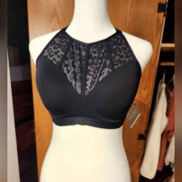 NWT Victoria Secret Mesh Cheetah Sports Bra - Picture 1 of 6